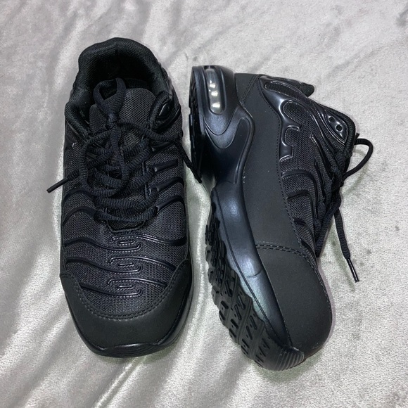 Steel Toe Water Resistant Work Shoes New - Picture 1 of 5